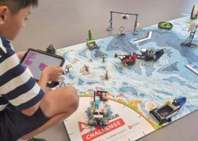Schüler im Workshop "Starte dein RoboLab!"